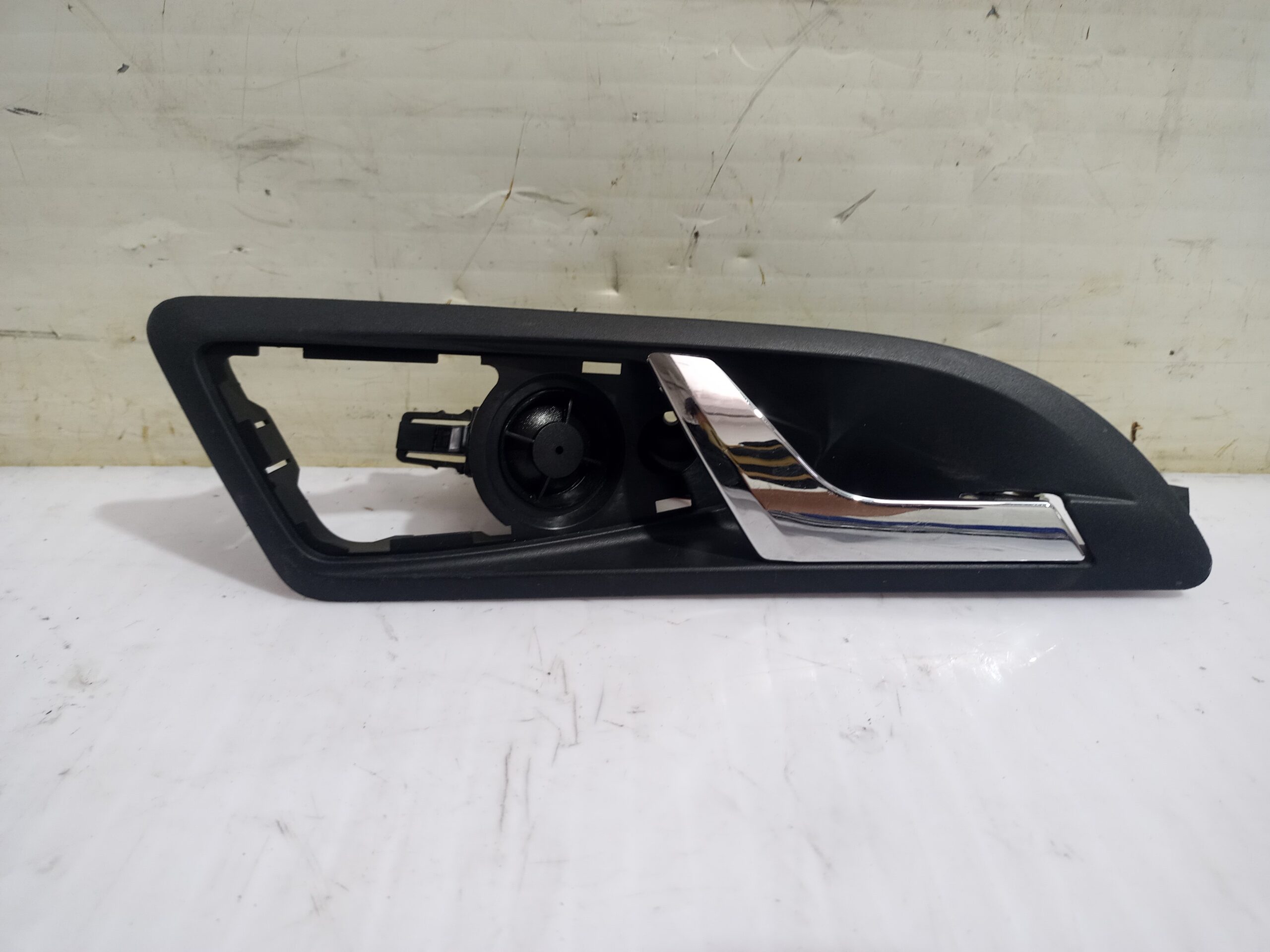 maneta_interior_delantera_derecha_1z0837248_skoda_yeti_active