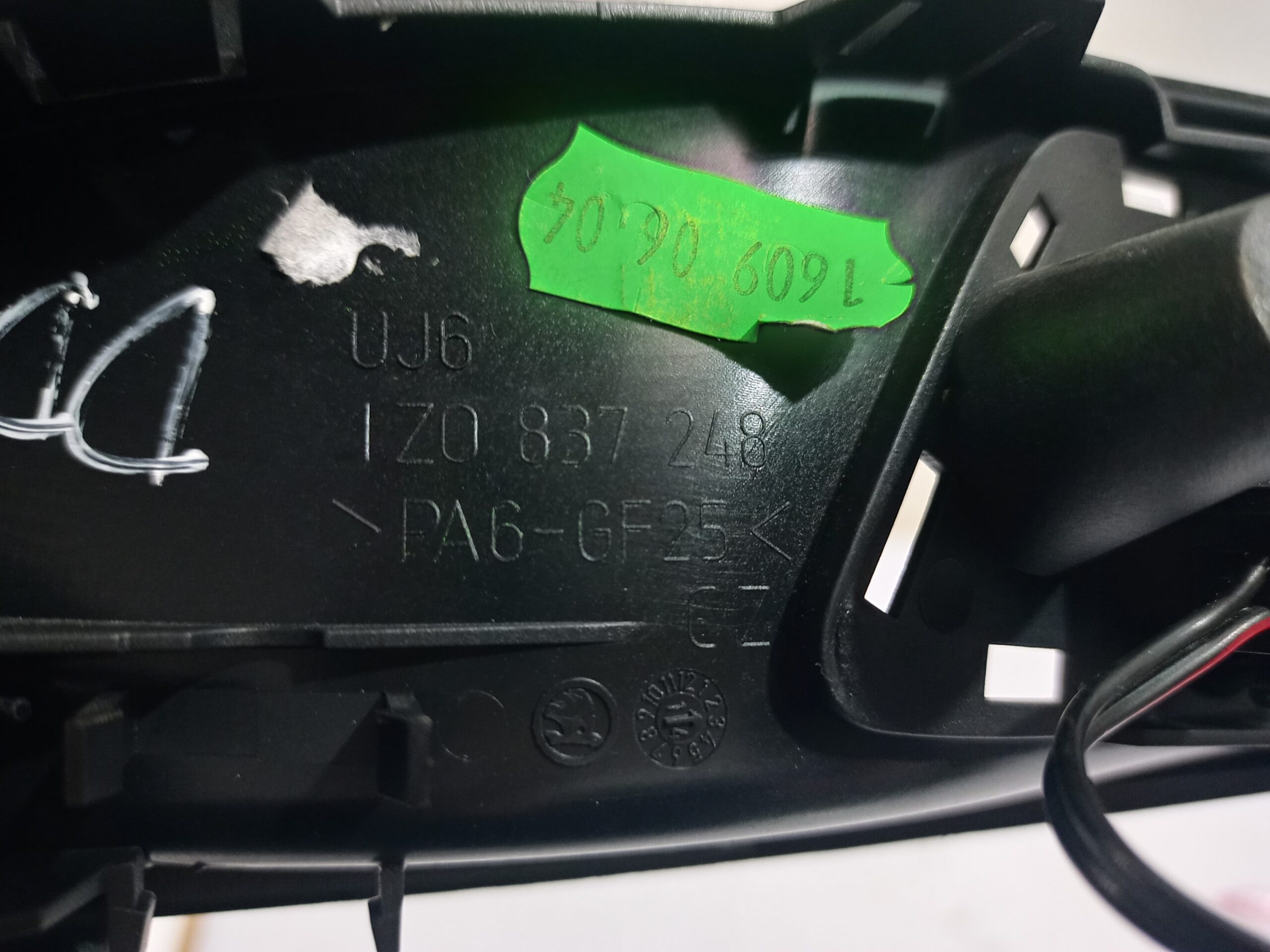 maneta_interior_delantera_derecha_1z0837248_skoda_yeti_active