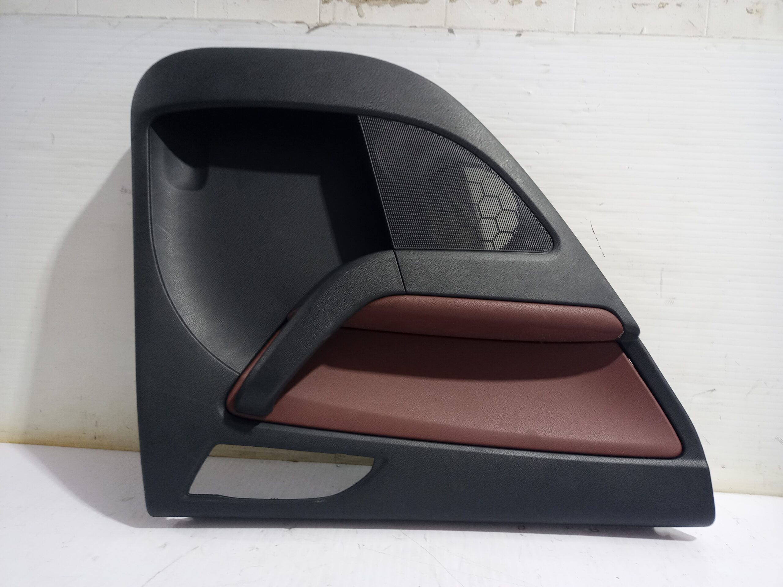 guarnecido_puerta_trasera_izquierda_5l0867211_skoda_yeti_active