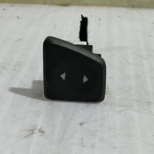 mando_elevalunas_delantero_izquierdo_e30500_fiat_500_cabrio_150_aniversario