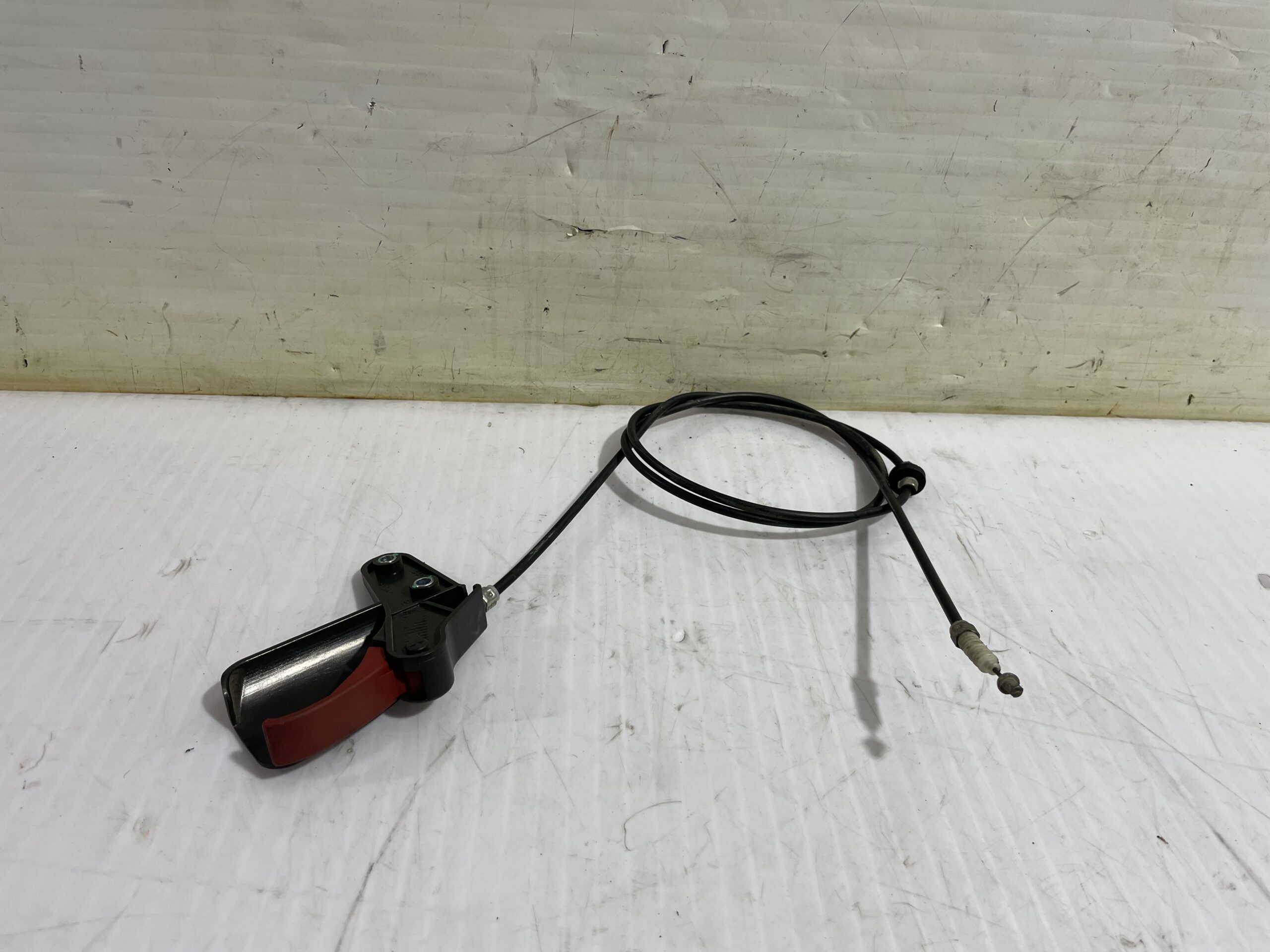 tirador_capot_735276409_51836432_fiat_500_cabrio_150_aniversario