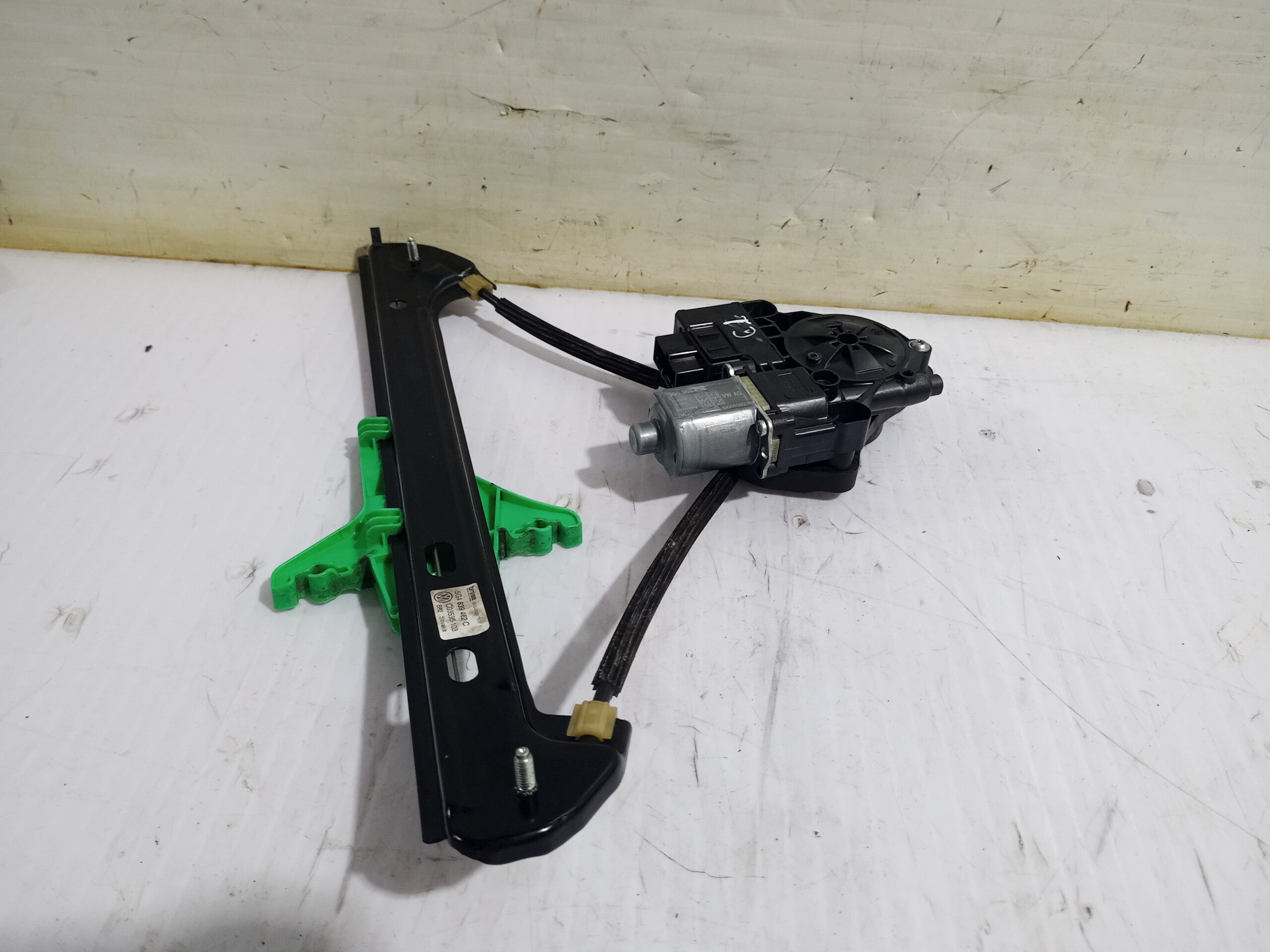 elevalunas_trasero_derecho_5g4839462c_volkswagen_golf_vii_lim_5g1_comfortline_bluemotion