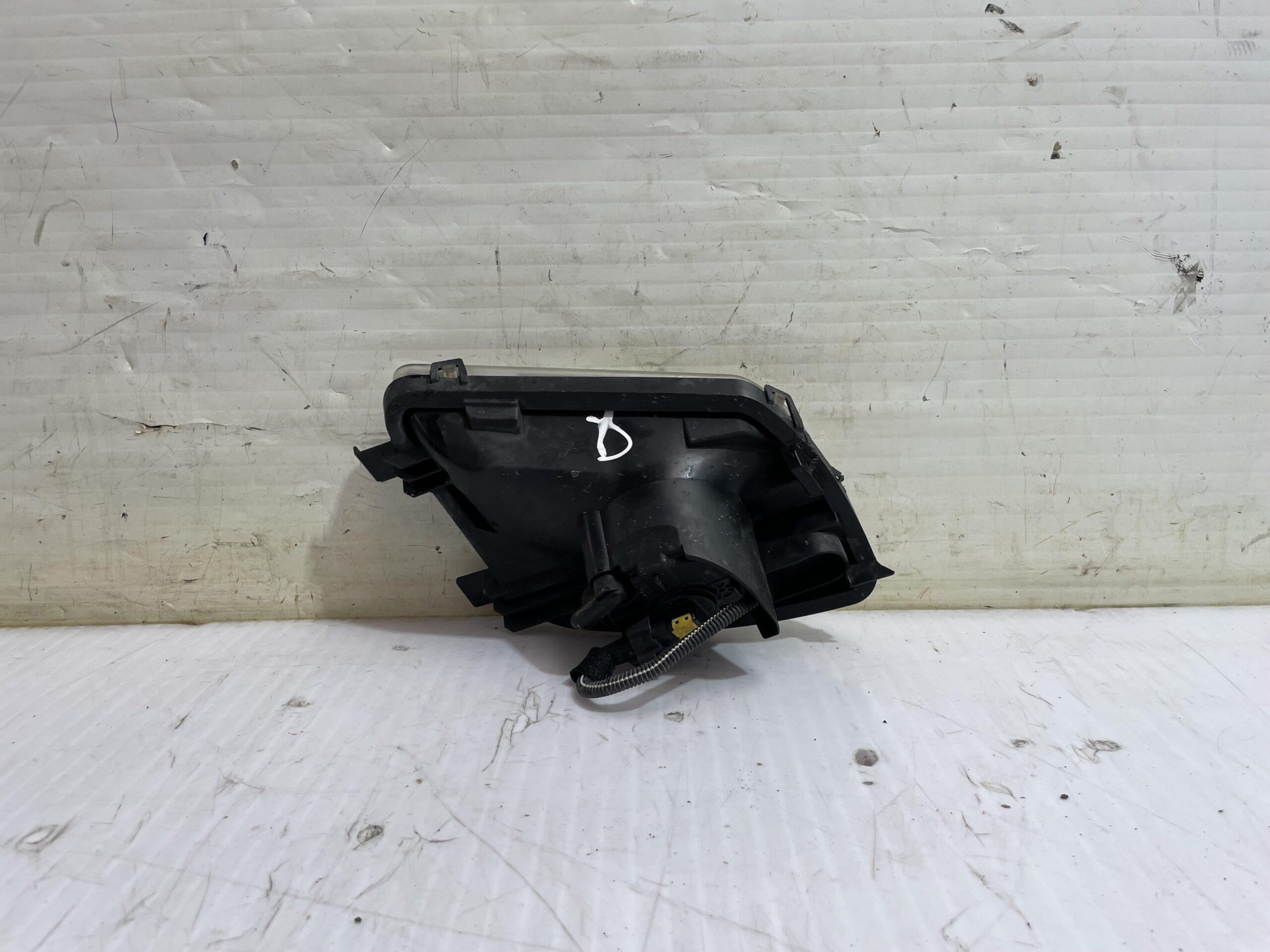 faro_antiniebla_derecho_9680498880_peugeot_308_sw_envy