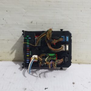 caja_reles_fusibles_281197595_peugeot_308_sw_envy