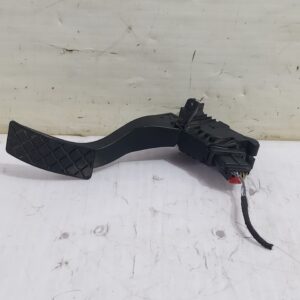 pedal_acelerador_5q1723503h_volkswagen_golf_vii_lim_5g1_comfortline_bluemotion