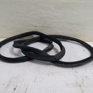 goma_contorno_5g6827705d_volkswagen_golf_vii_lim_5g1_comfortline_bluemotion