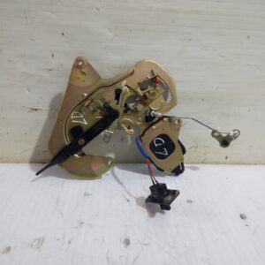 cerradura_puerta_lateral_derecha_k53a72380c_kia_carnival_ii_2_9_crdi_lx