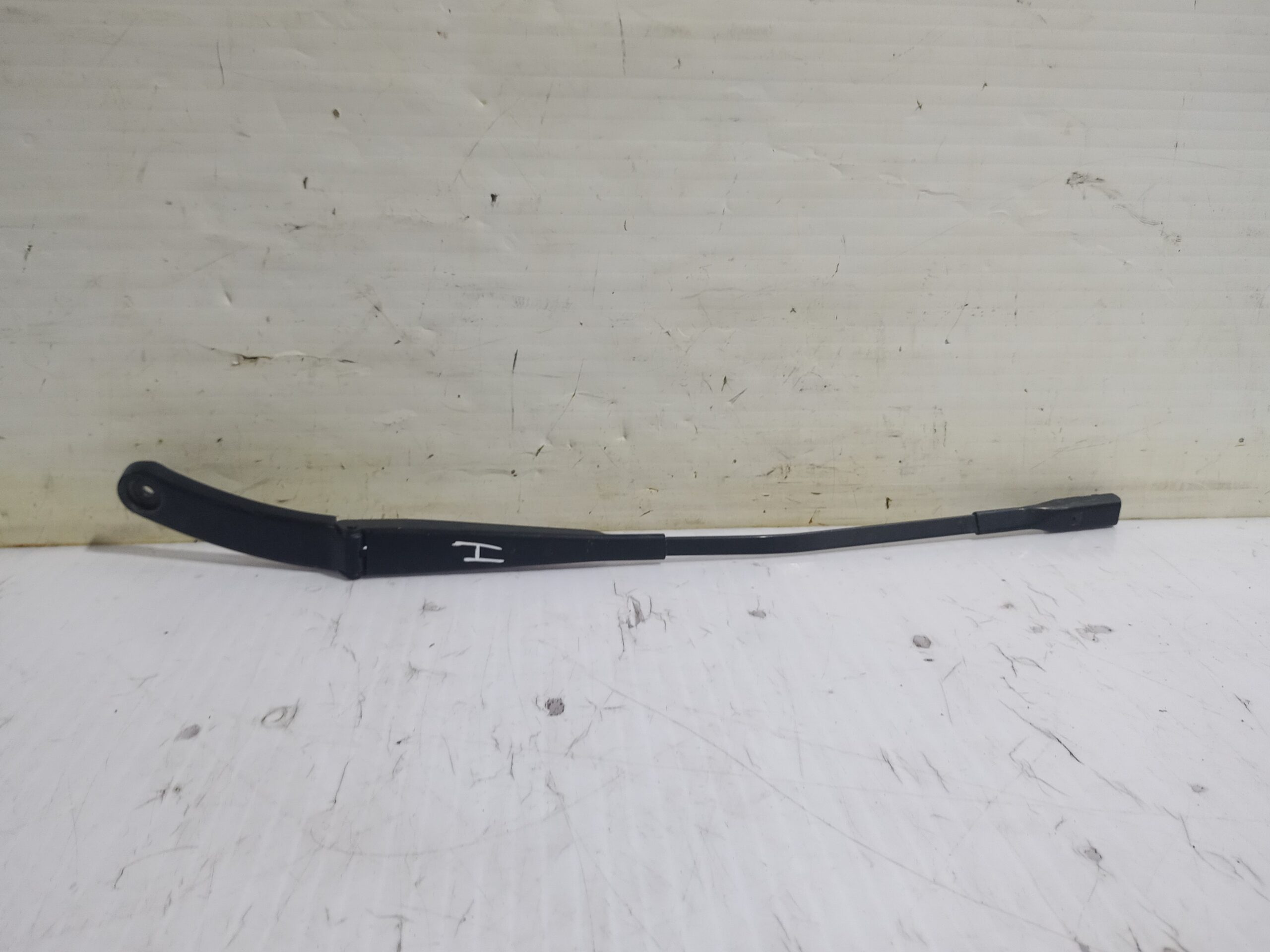 brazo_limpia_delantero_izquierdo_7e1955409d_volkswagen_transporter_t6_t6_caravelle_trendline