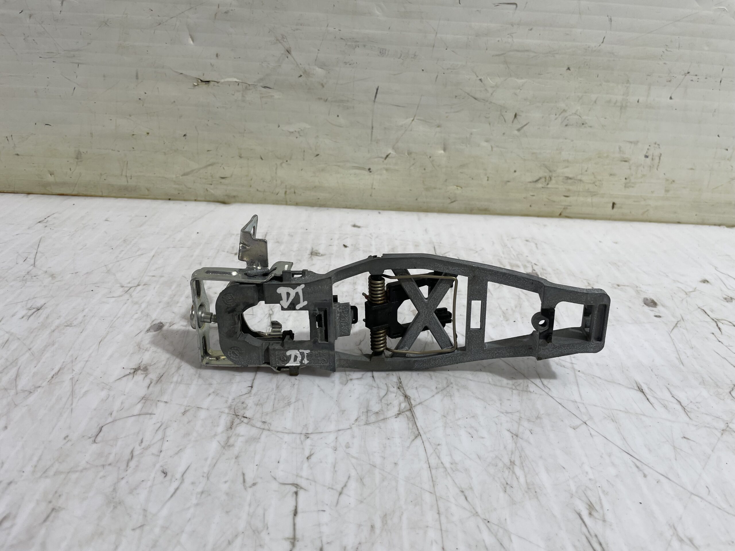 maneta_exterior_delantera_izquierda_7e0837885c_volkswagen_transporter_t6_t6_caravelle_trendline