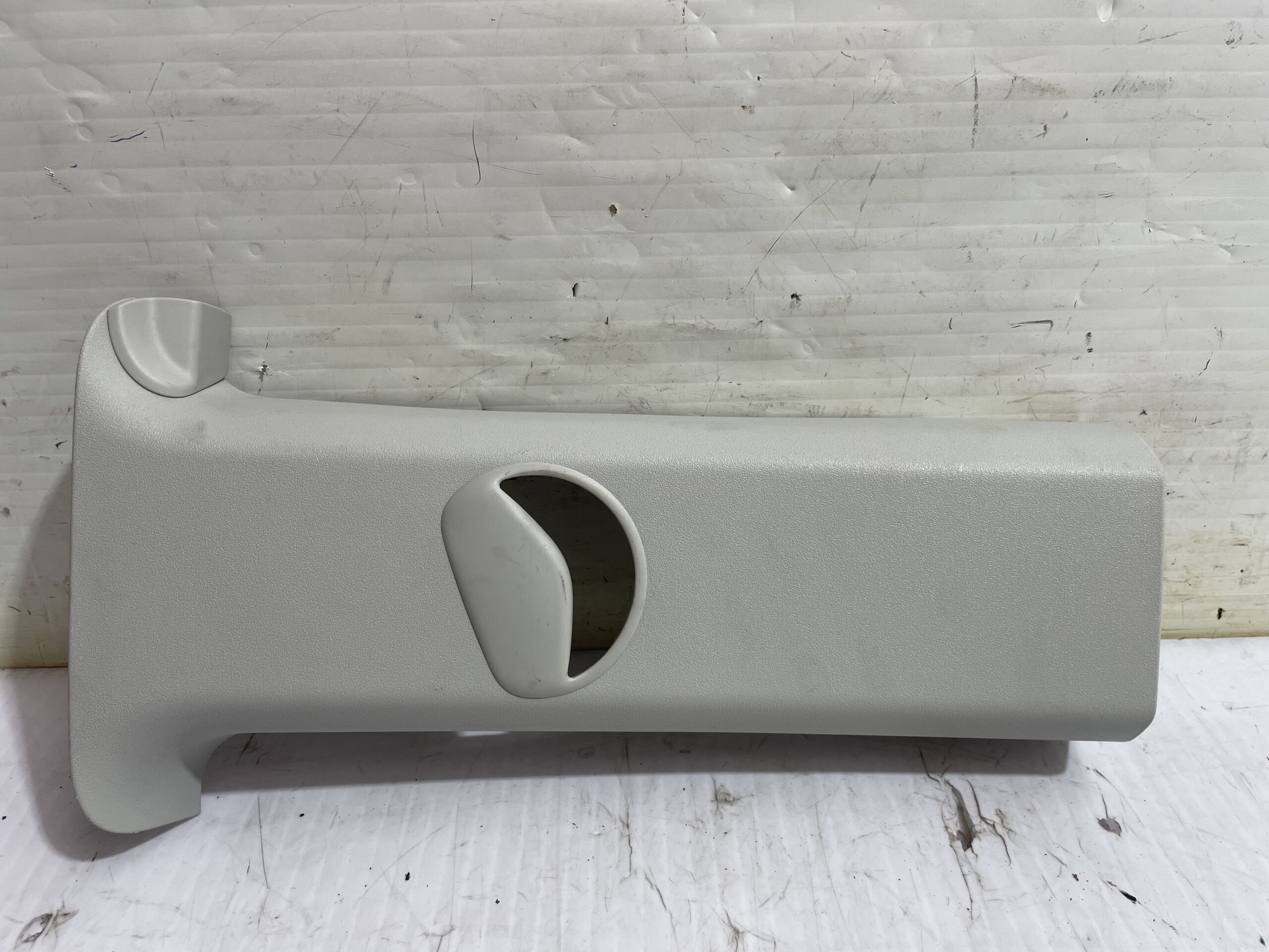 moldura_7e0867287_volkswagen_transporter_t6_t6_caravelle_trendline