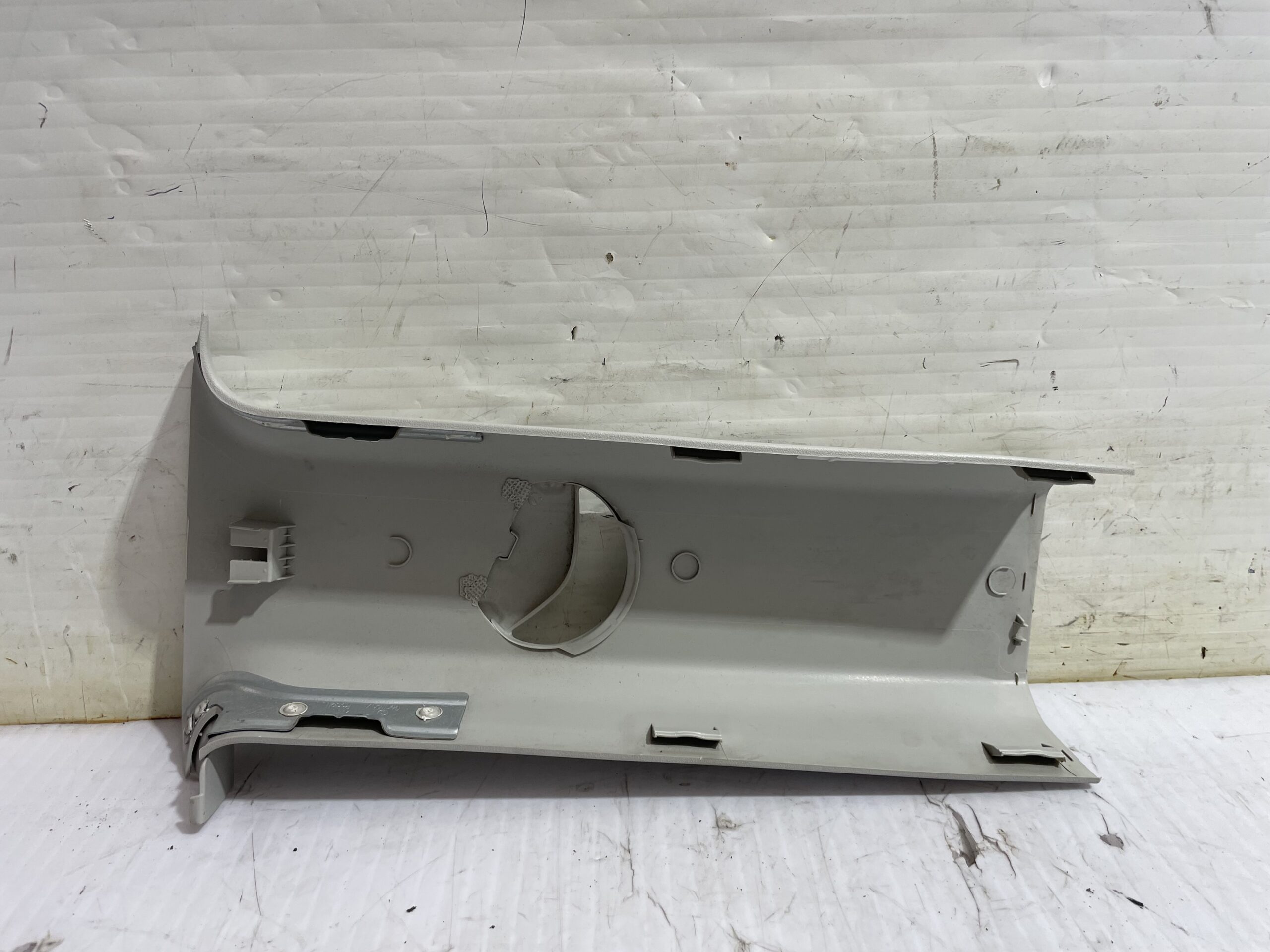 moldura_7e0867287_volkswagen_transporter_t6_t6_caravelle_trendline