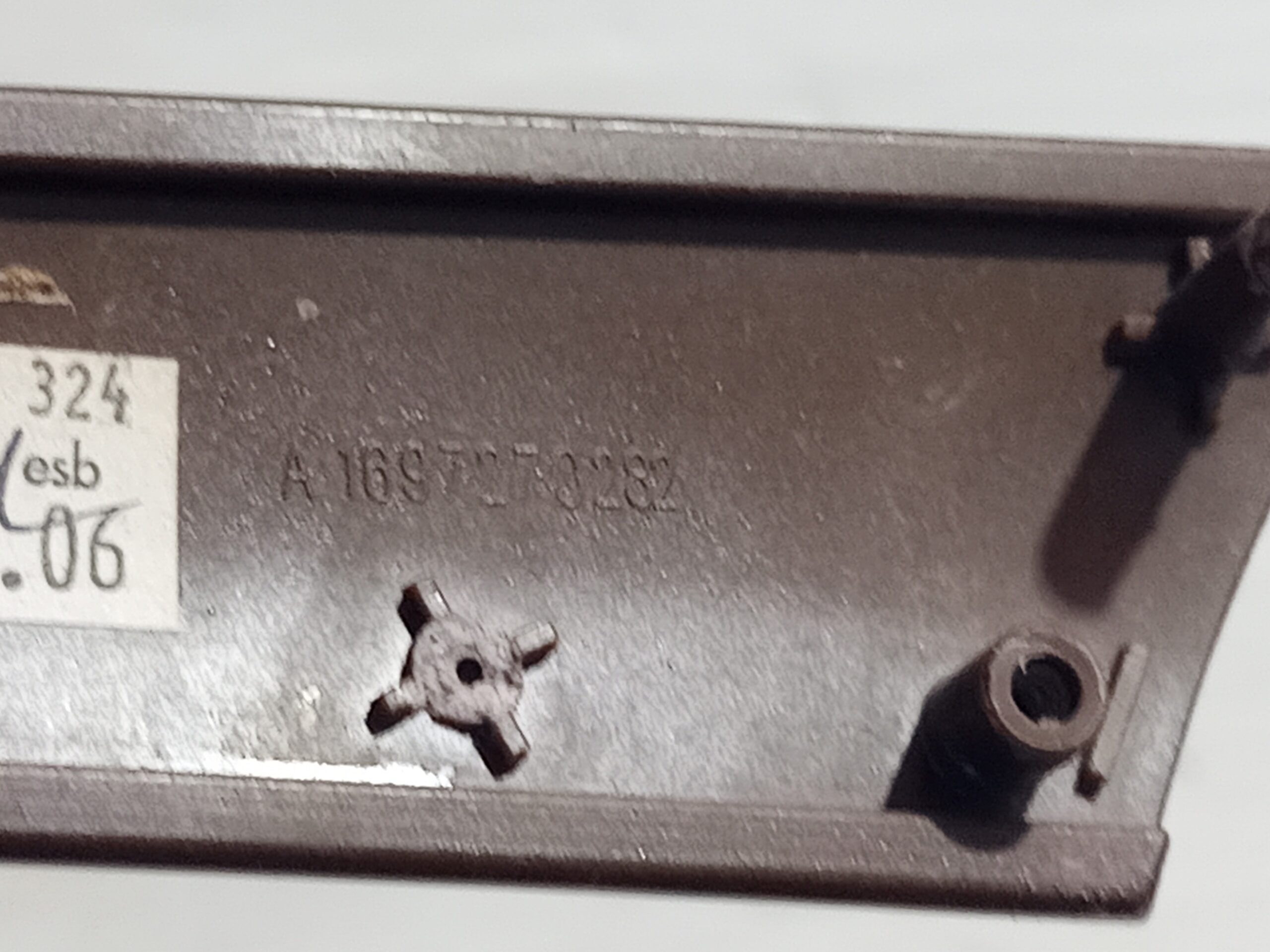 moldura_delantera_derecha_a1697270282_mercedes_benz_clase_a_w169_a_200_cdi_169_008