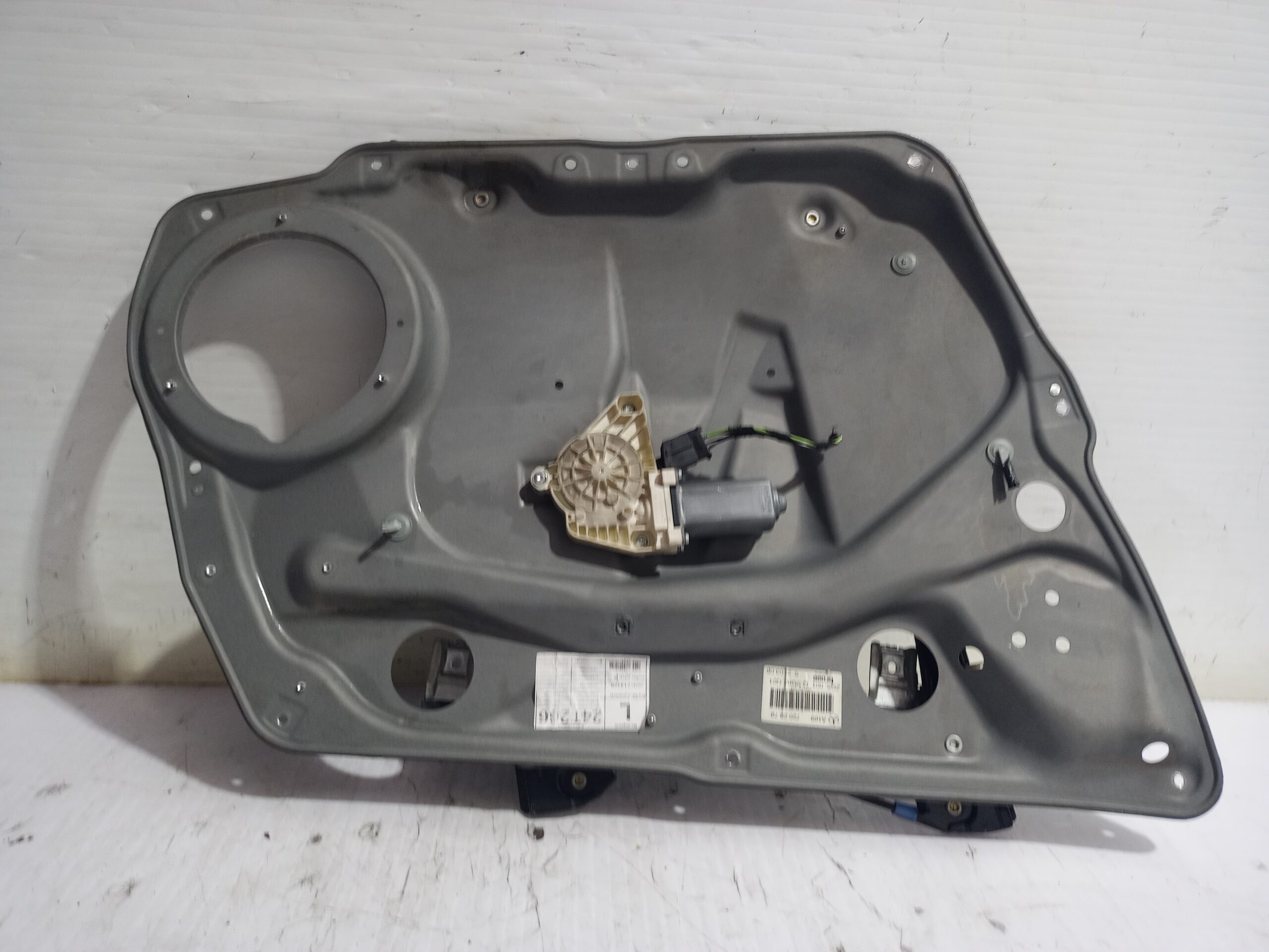 elevalunas_delantero_izquierdo_a1697202979_mercedes_benz_clase_a_w169_a_200_cdi_169_008