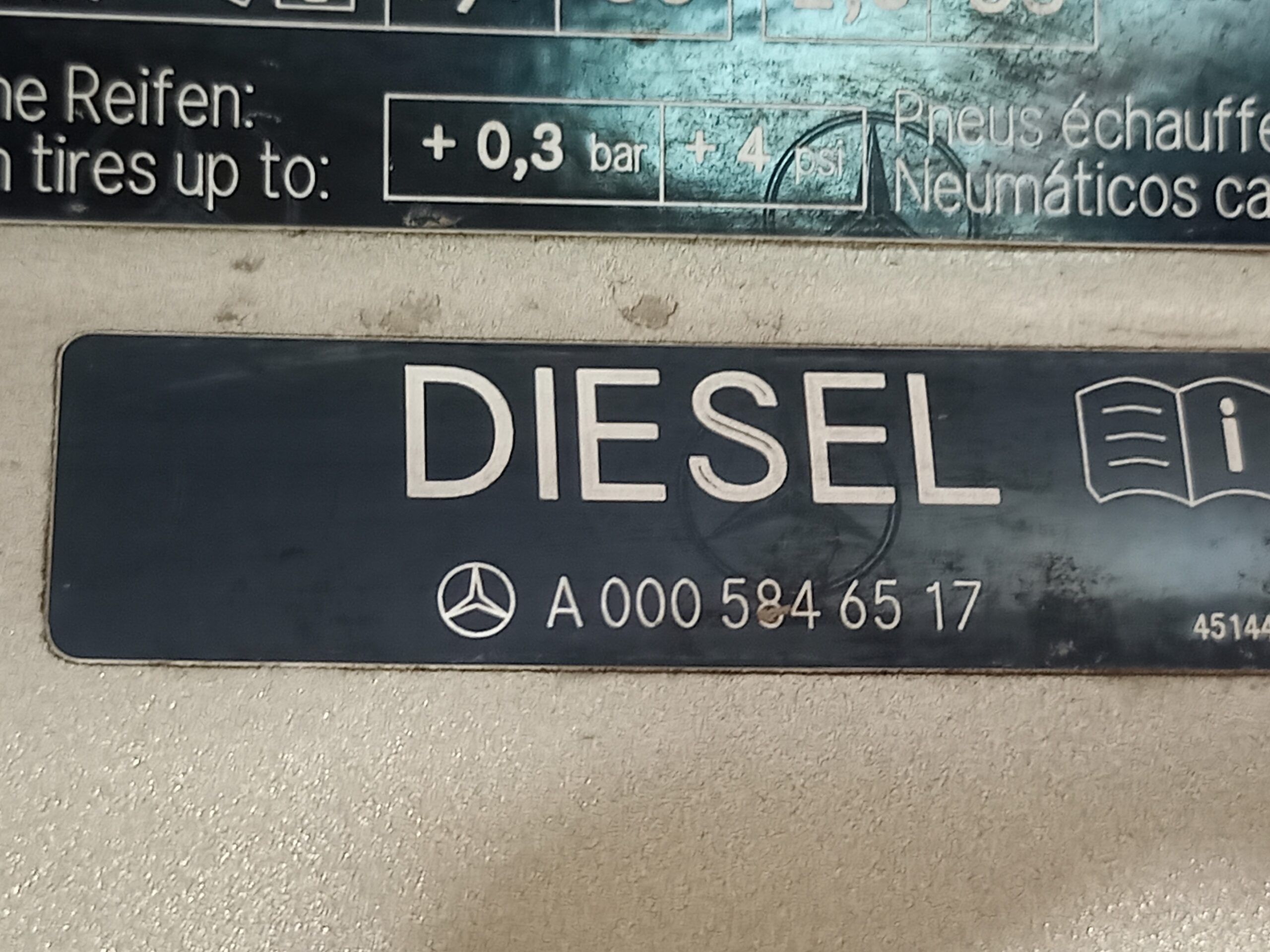 tapa_exterior_combustible_a0005846517_mercedes_benz_clase_a_w169_a_200_cdi_169_008