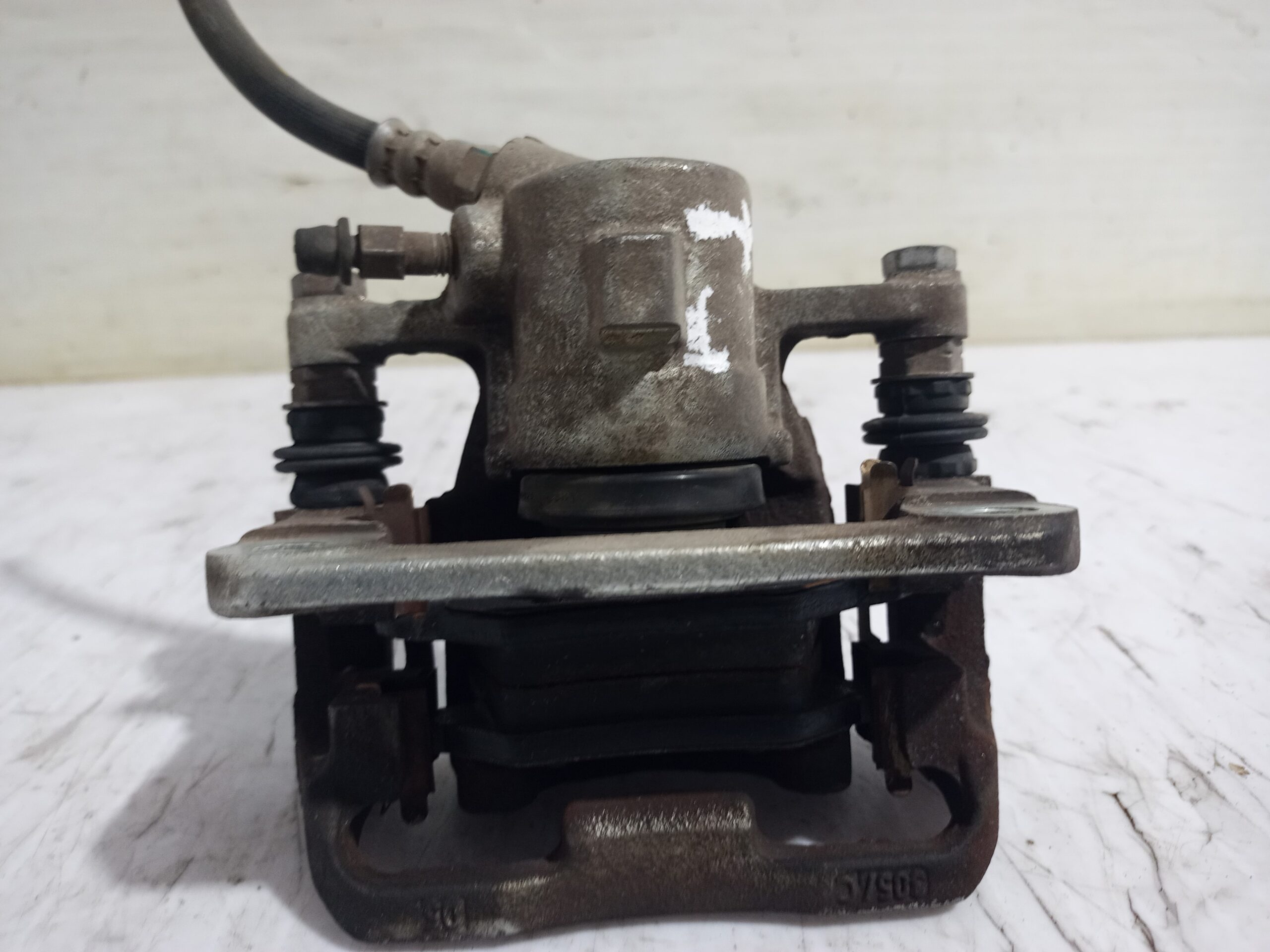 pinza_de_freno_trasera_izquierda_a1694200783_mercedes_benz_clase_a_w169_a_200_cdi_169_008