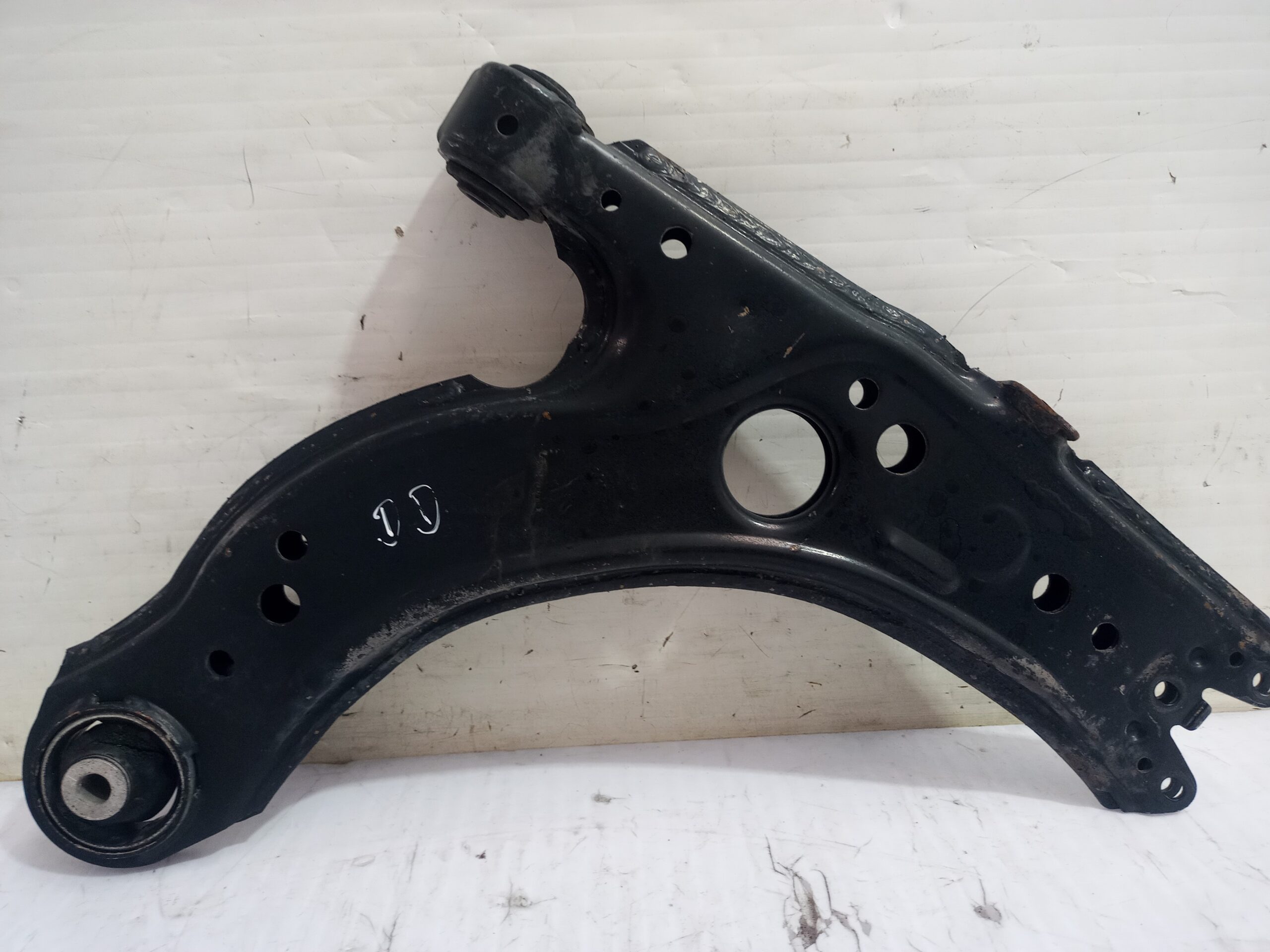 brazo_limpia_delantero_derecho_1j0407151c_seat_leon_1m1_stella