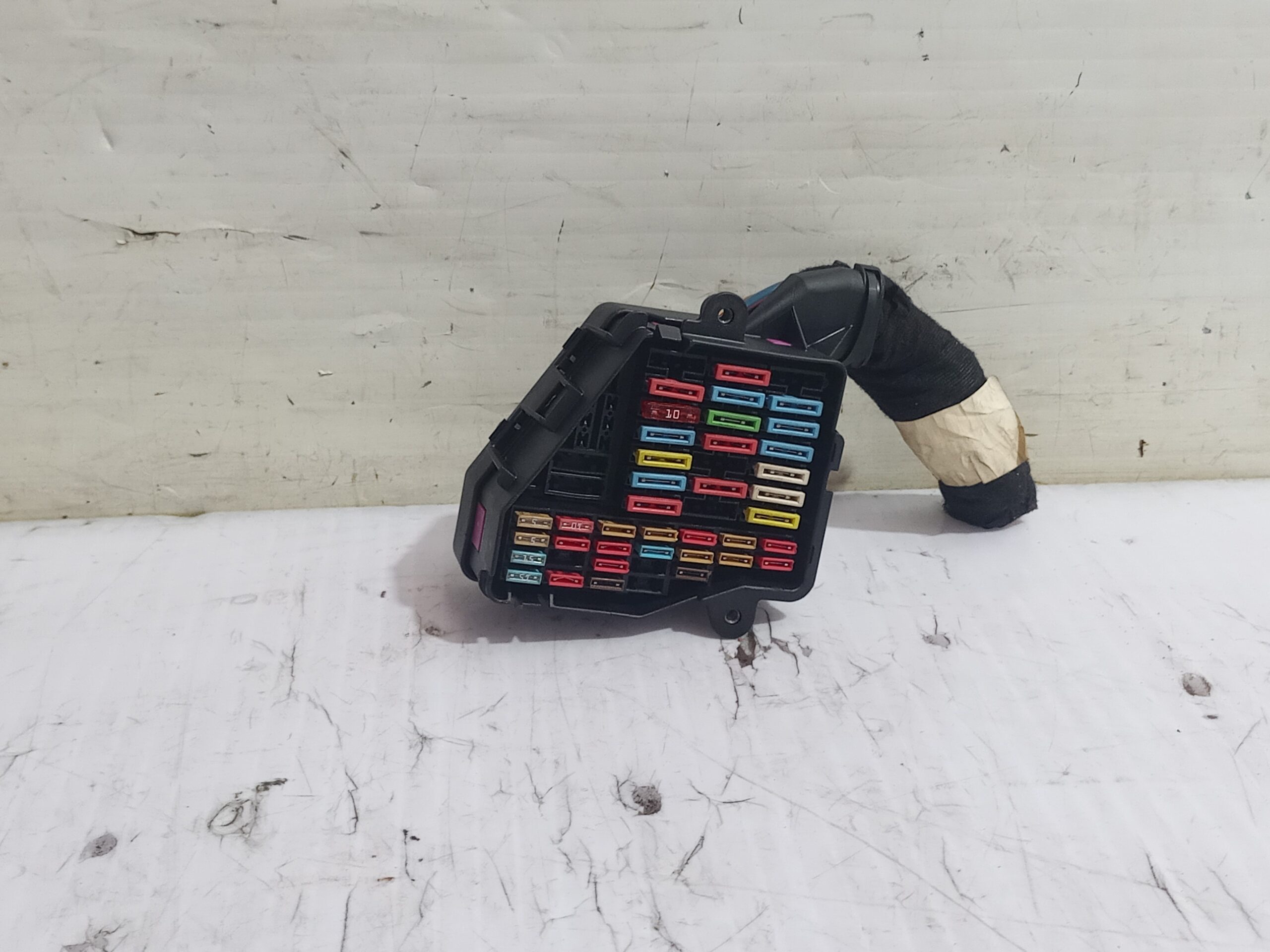 caja_reles_fusibles_8d1941824_seat_leon_1m1_stella