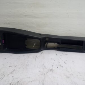 consola_central_1m0863244a_seat_leon_1m1_stella