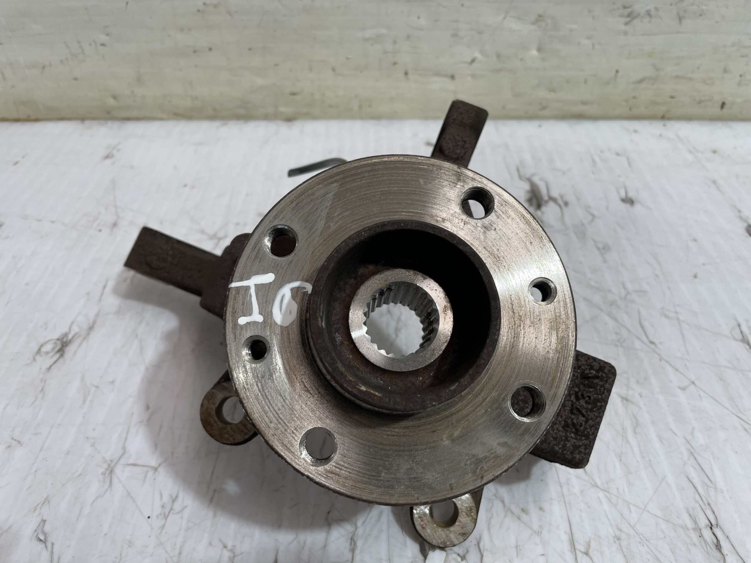 mangueta_delantera_izquierda_40015ax600_nissan_micra_k12e_sport