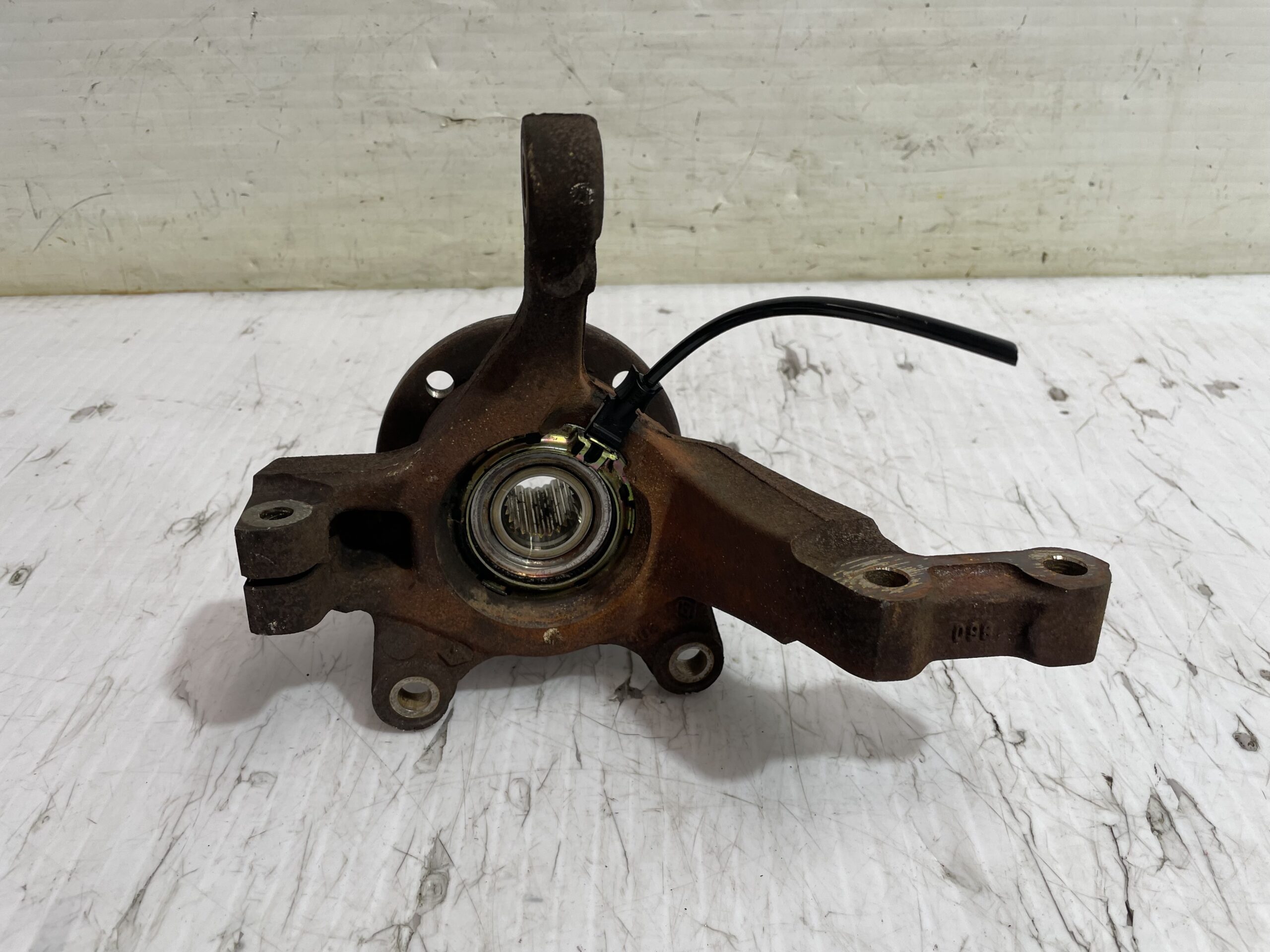 mangueta_delantera_izquierda_40015ax600_nissan_micra_k12e_sport