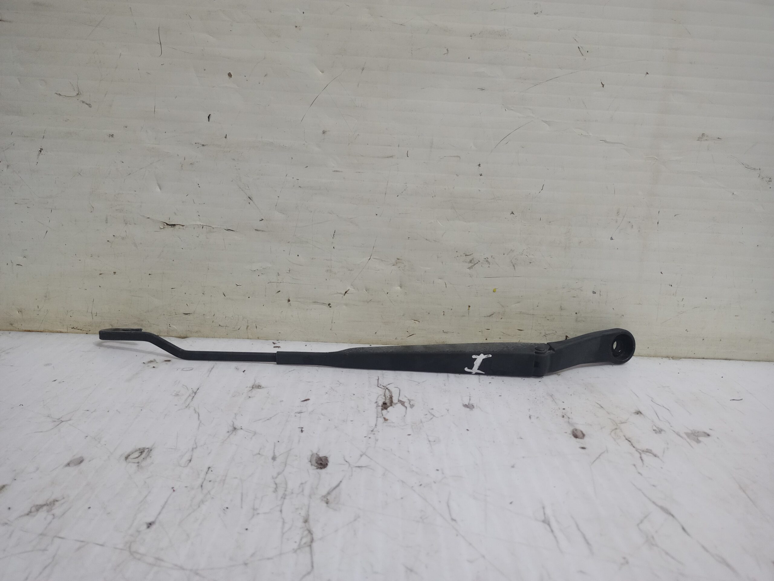 brazo_limpia_delantero_izquierdo_80008647_nissan_micra_k12e_sport