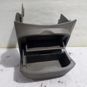 guantera_68930ax700_nissan_micra_k12e_sport