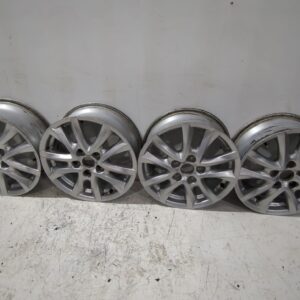 juego_llantas_9965d06560_mazda_3_lim_center_line