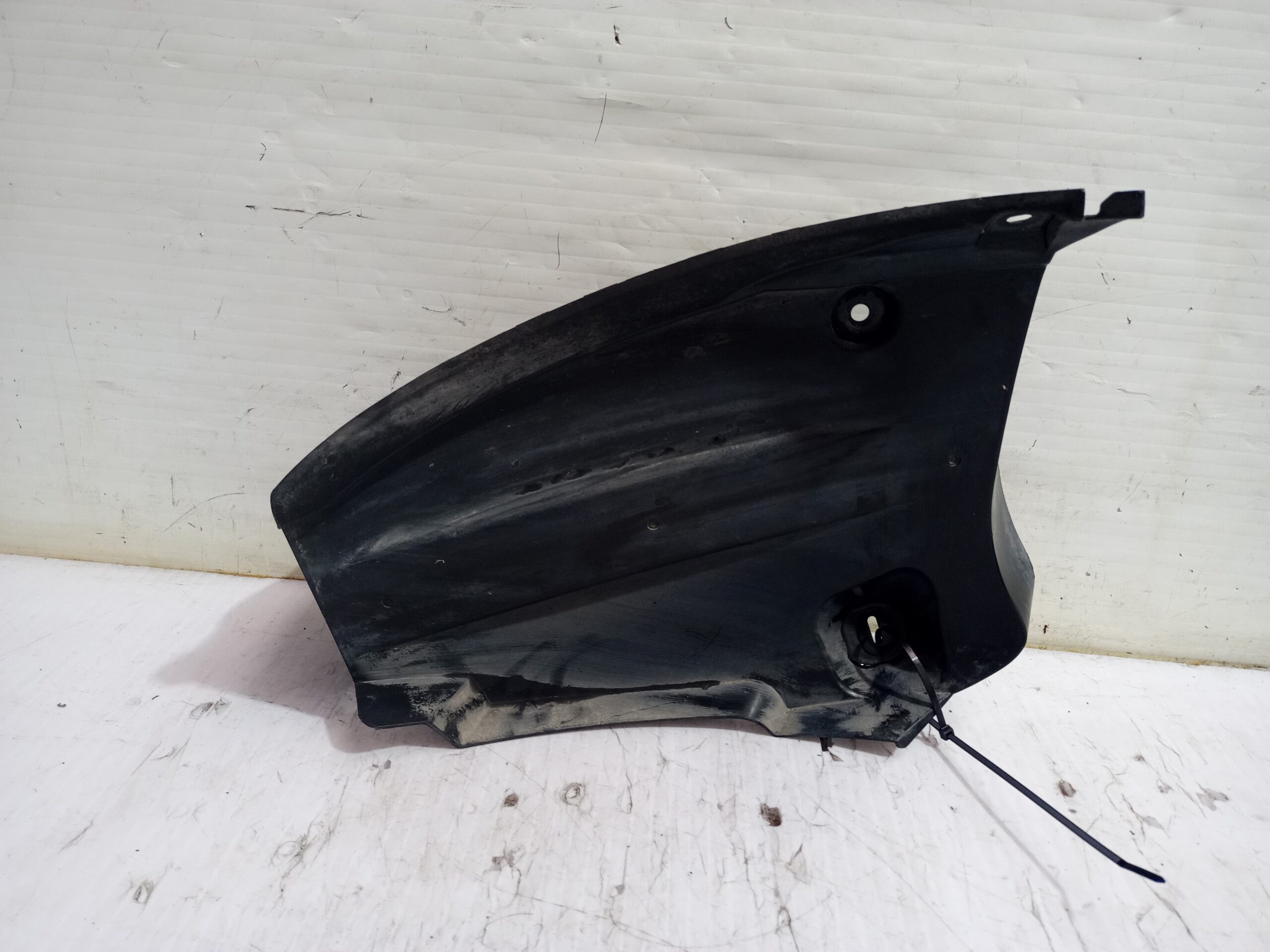 paso_rueda_trasero_derecho_bhn950341_mazda_3_lim_center_line