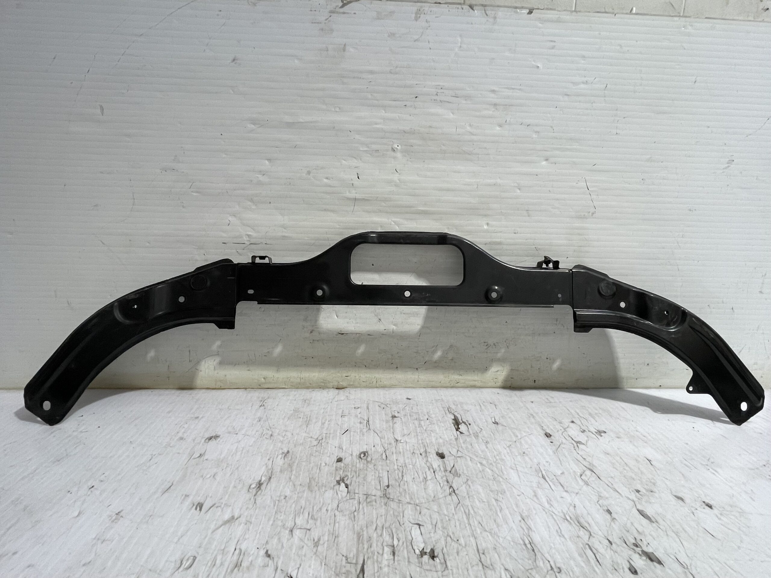 travesano_b45a53150_mazda_3_lim_center_line