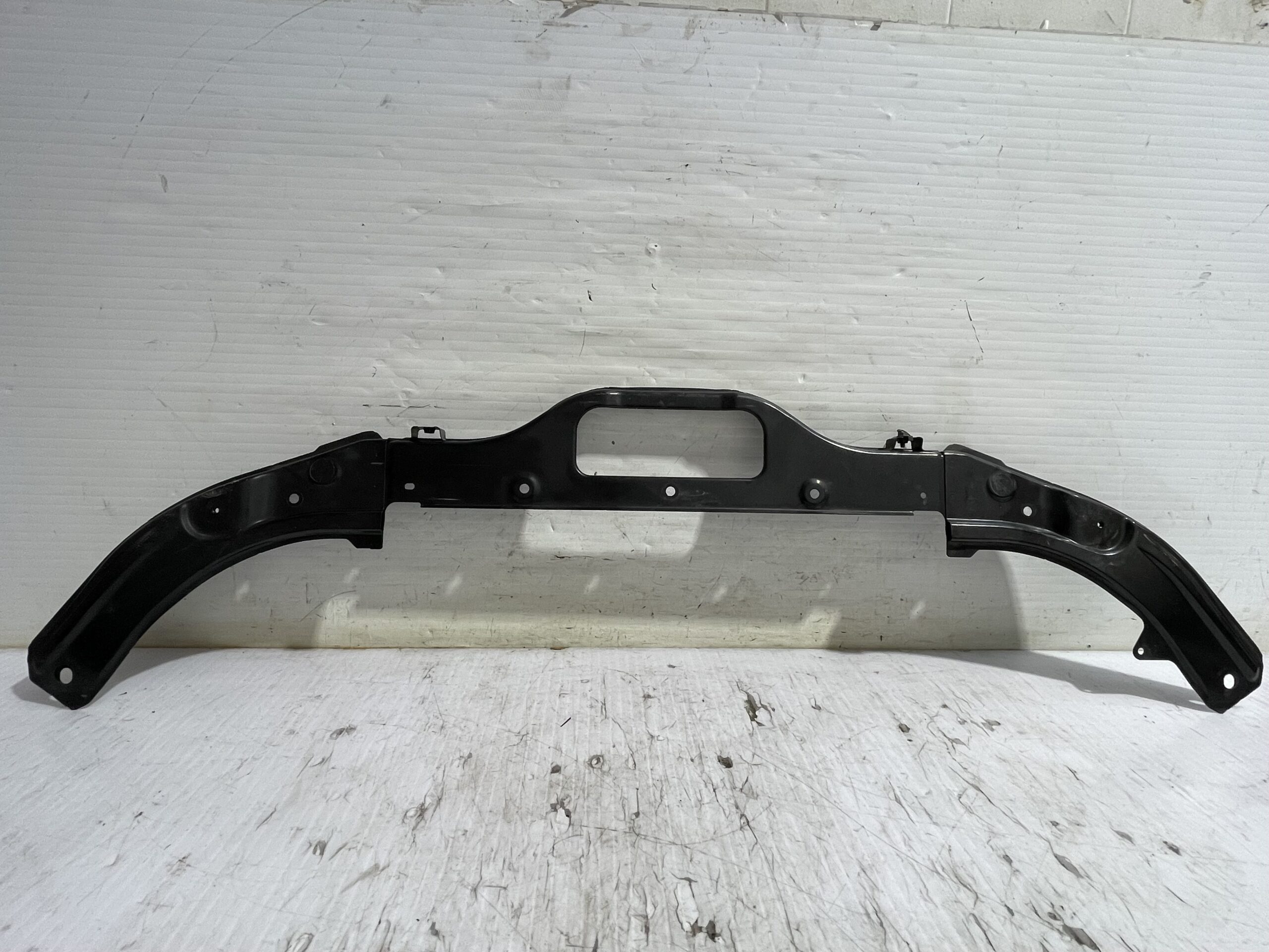 travesano_b45a53150_mazda_3_lim_center_line