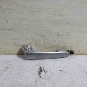 maneta_exterior_trasera_izquierda_kd535941xb50_mazda_3_lim_center_line