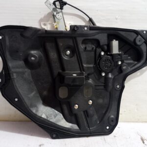 elevalunas_delantero_izquierdo_bhs25997x_mazda_3_lim_center_line