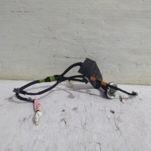 cableado_puerta_bhn967210_mazda_3_lim_center_line