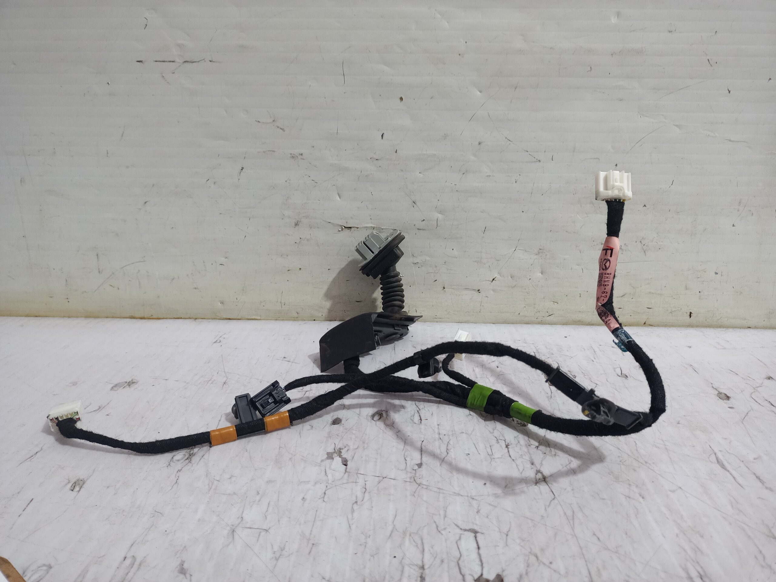 cableado_puerta_bhn967210_mazda_3_lim_center_line