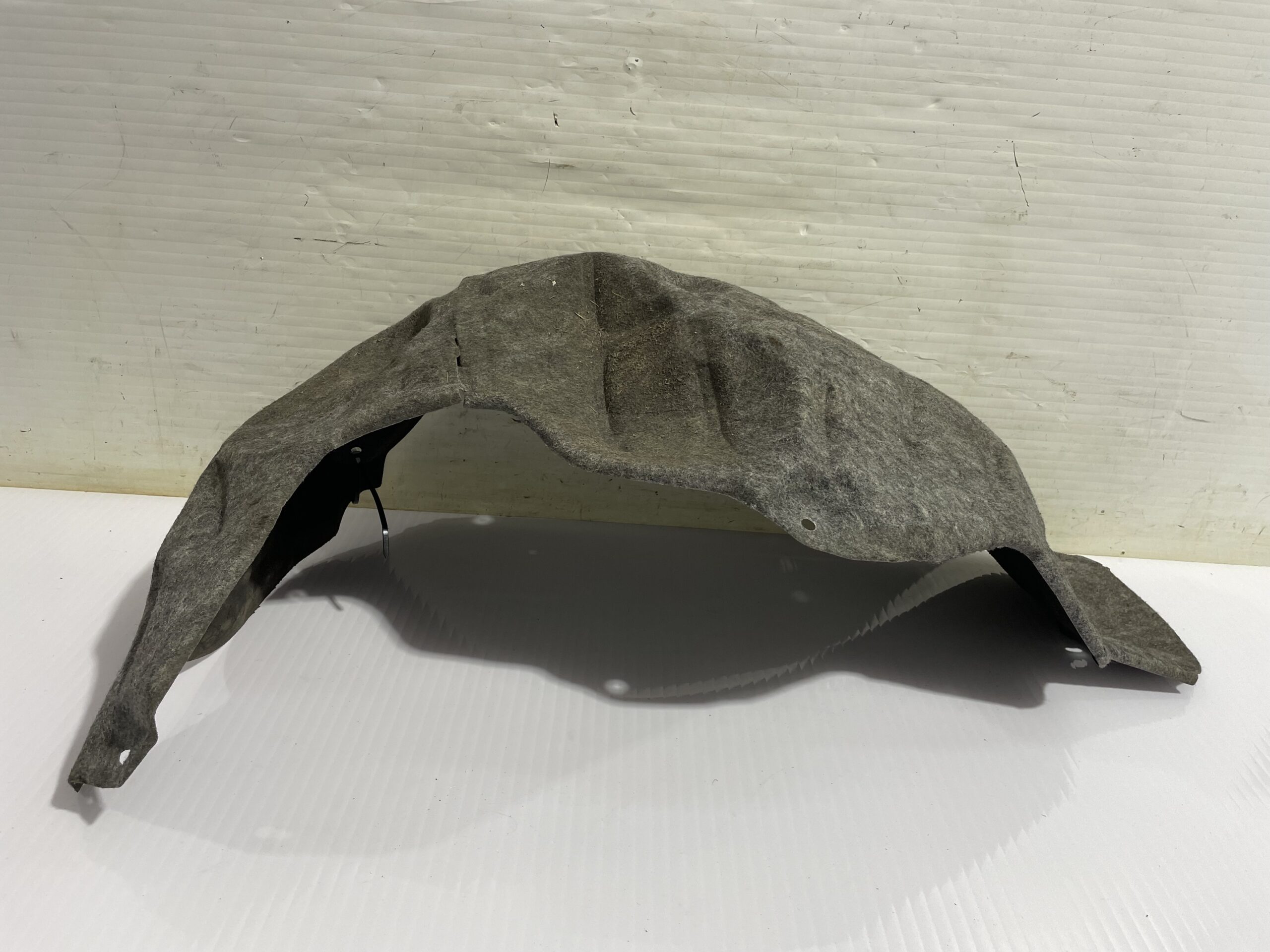 paso_rueda_trasero_derecho_b45a561h1_mazda_3_lim_center_line