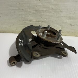 mangueta_delantera_izquierda_b45a33031_mazda_3_lim_center_line