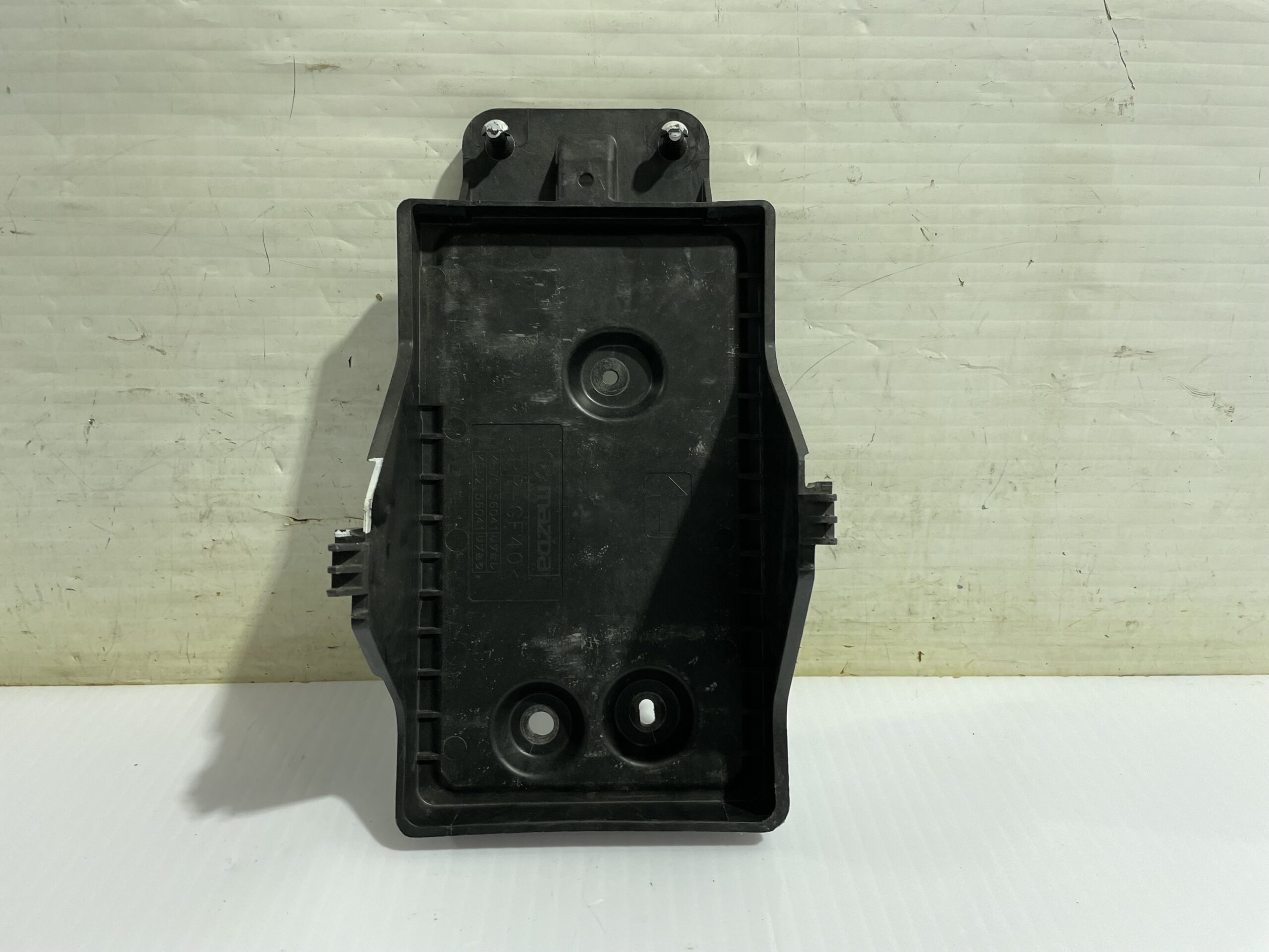 soporte_bateria_ke7056041_mazda_3_lim_center_line