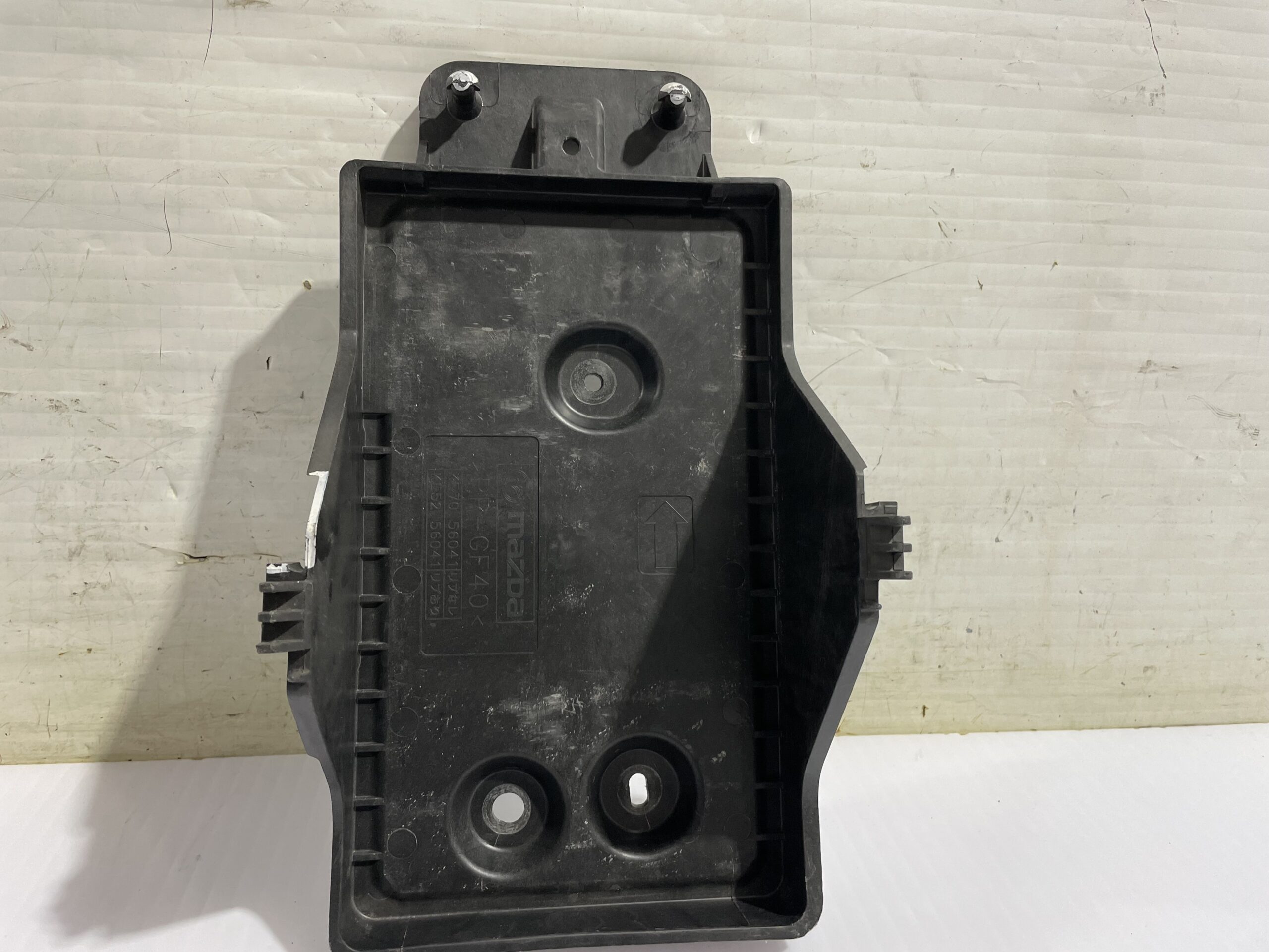 soporte_bateria_ke7056041_mazda_3_lim_center_line