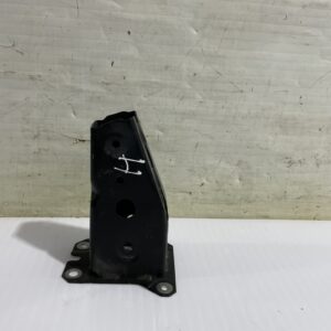 puntera_delantera_izquierda_de_paragolpes_kdy03488y_mazda_3_lim_center_line