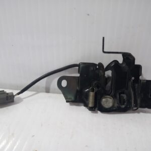 cerradura_capo_bhn956620_mazda_3_lim_center_line