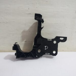 soporte_faro_derecho_8200137496_renault_scenic_ii_grand_confort_dynamique