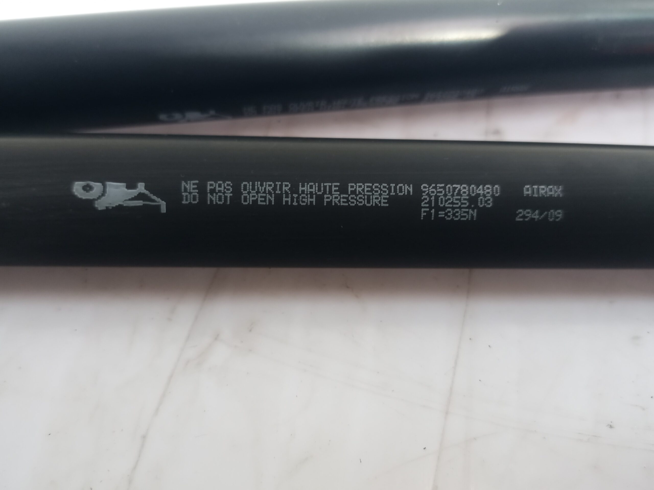 amortiguadores_maletero_porton_9650780480_peugeot_207_confort