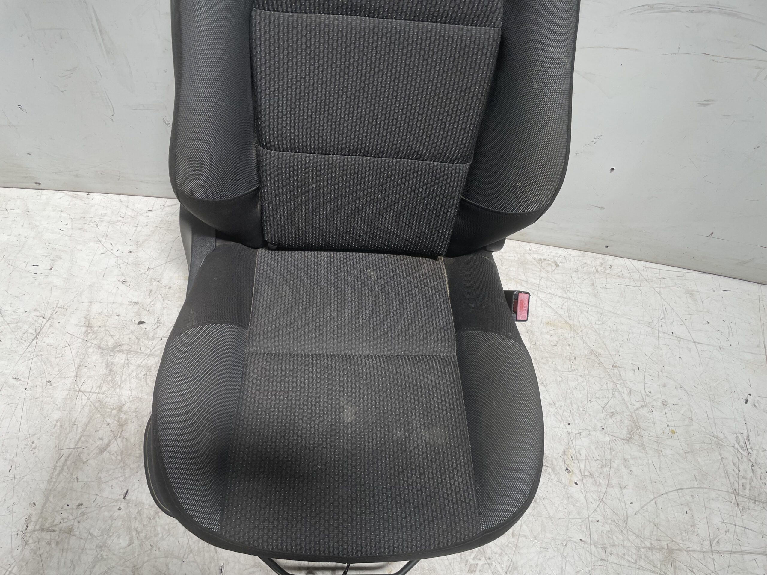 asiento_delantero_derecho_8845ql_peugeot_207_confort