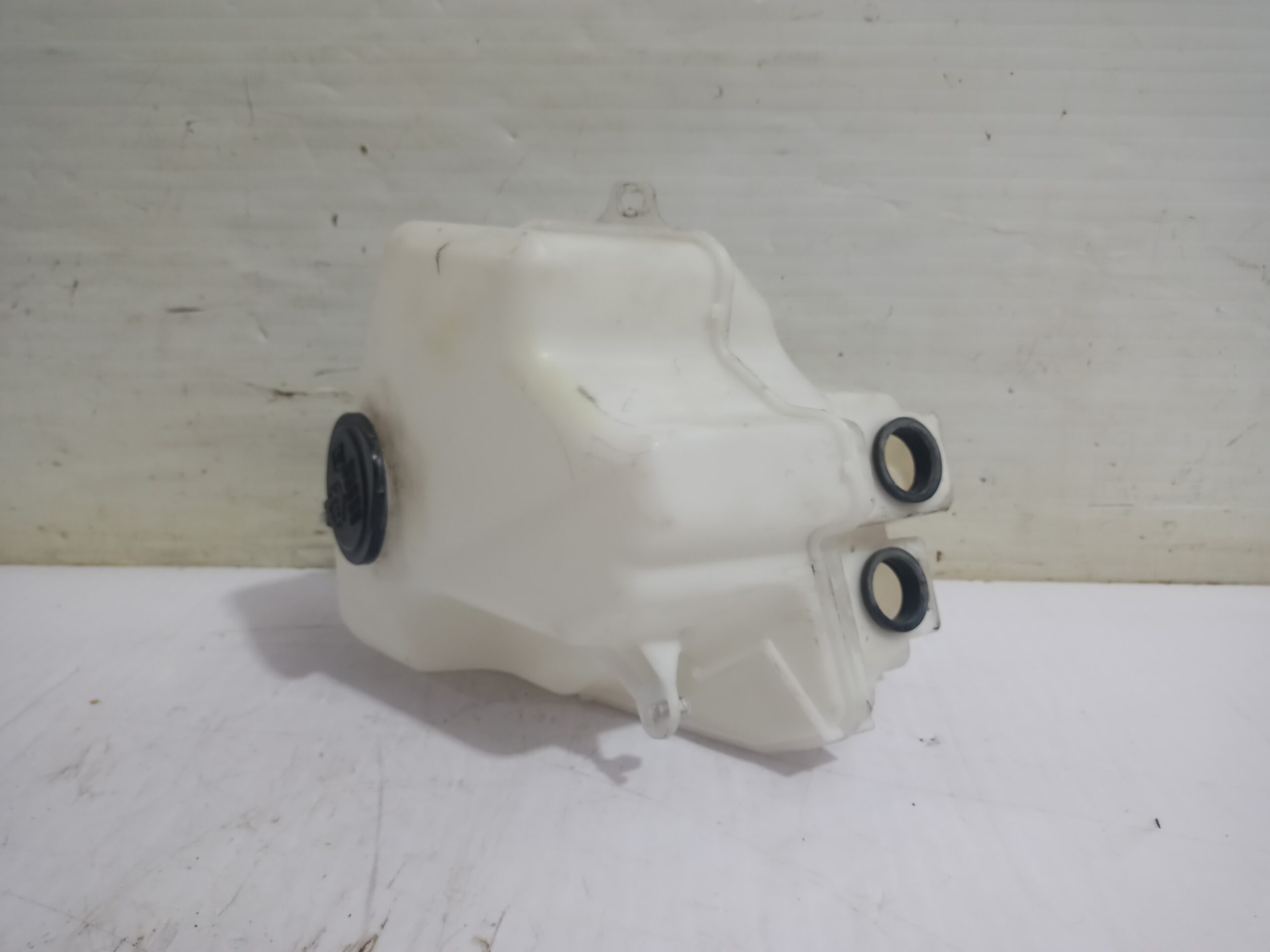 deposito_limpia_060851145_8531547060_toyota_prius_nhw20_basis