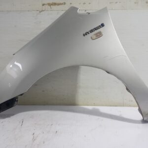 aleta_delantera_izquierda_5380247011_toyota_prius_nhw20_basis