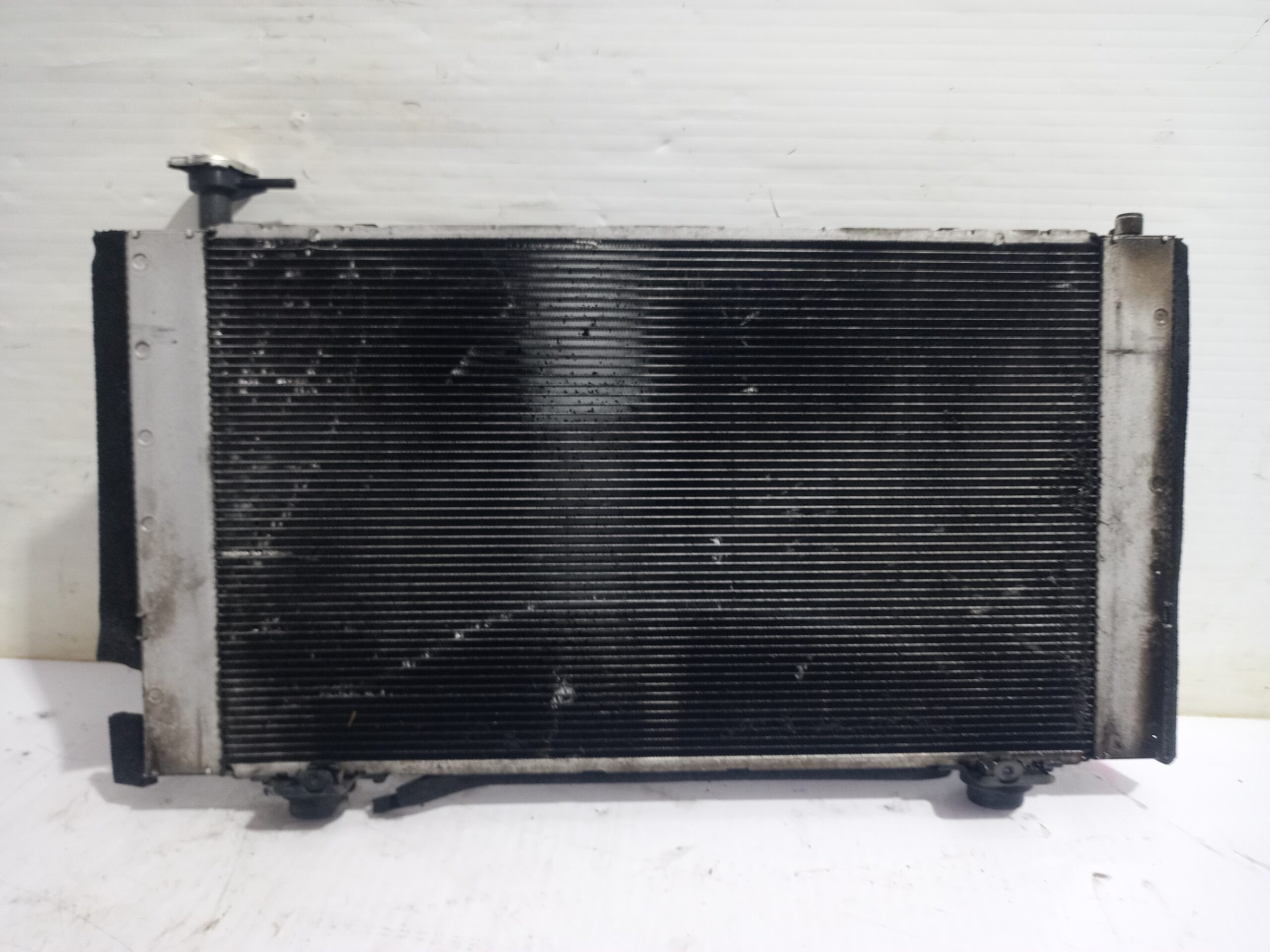 radiador_agua_1604121281_toyota_prius_nhw20_basis