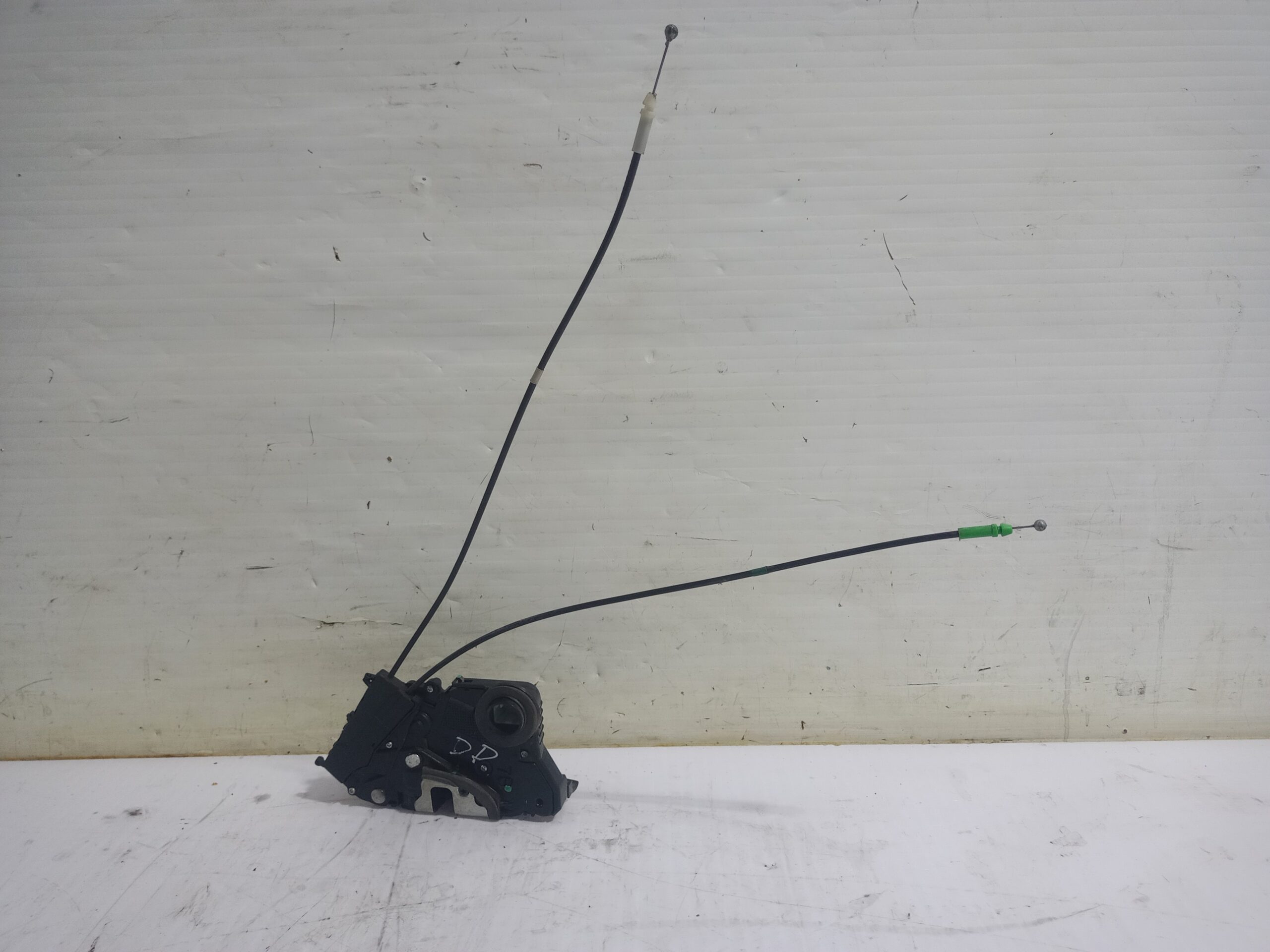 cerradura_puerta_delantera_derecha_6903047081_toyota_prius_nhw20_basis