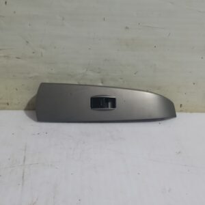 mando_elevalunas_trasero_derecho_7427147050_toyota_prius_nhw20_basis