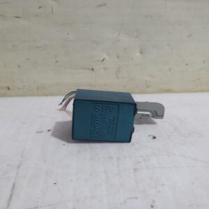 rele_8594047010_toyota_prius_nhw20_basis