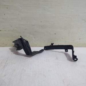 soporte_bateria_7448047010_toyota_prius_nhw20_basis